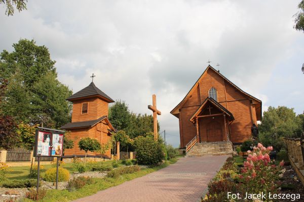 Kościół w Łobozewie Górnym